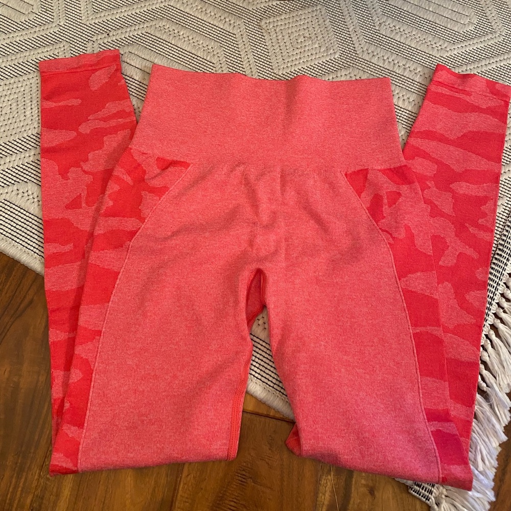 NEW Curves N Combat boots 
 Gym SEAMLESS LEGGINGS WITH SCRUNCH - Picture 5 of 8